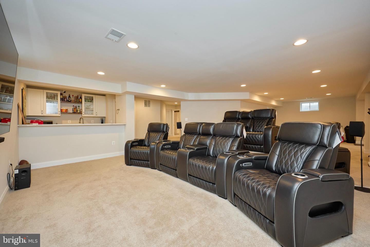 2905 RANDOM RD, FALLS CHURCH, Virginia 22042, 5 Bedrooms Bedrooms, 19 Rooms Rooms,4 BathroomsBathrooms,Residential,For sale,2905 RANDOM RD,VAFX2292182 MLS # VAFX2292182