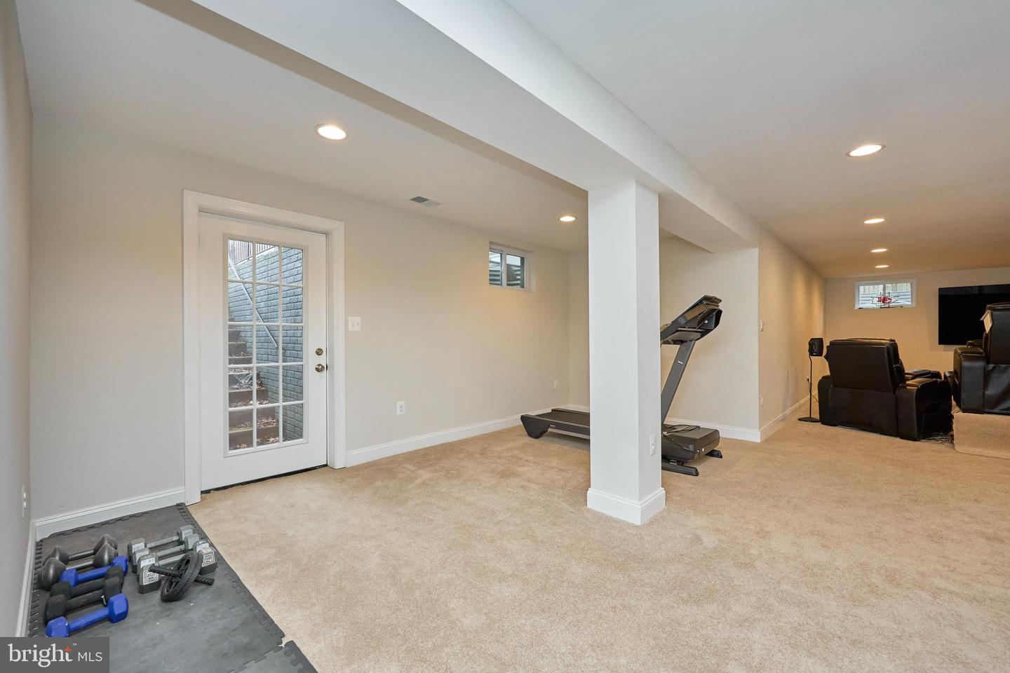 2905 RANDOM RD, FALLS CHURCH, Virginia 22042, 5 Bedrooms Bedrooms, 19 Rooms Rooms,4 BathroomsBathrooms,Residential,For sale,2905 RANDOM RD,VAFX2292182 MLS # VAFX2292182