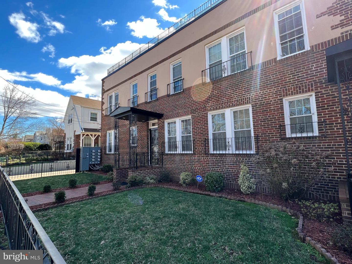 1801 OTIS ST NE #1, WASHINGTON, District Of Columbia 20018, 3 Bedrooms Bedrooms, 7 Rooms Rooms,3 BathroomsBathrooms,Residential,For sale,1801 OTIS ST NE #1,DCDC2247218 MLS # DCDC2247218