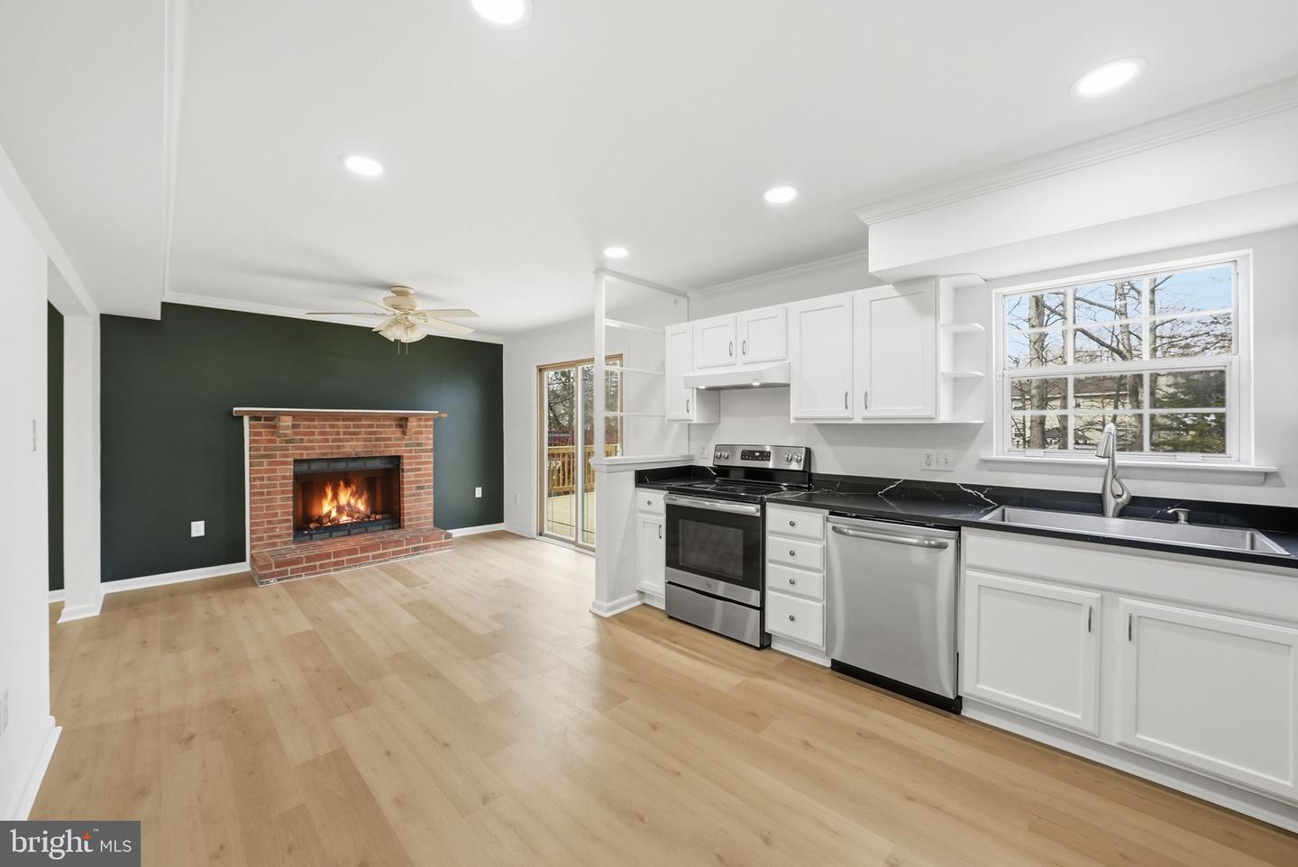 13370 NATIONVILLE LN, WOODBRIDGE, Virginia 22193, 3 Bedrooms Bedrooms, ,2 BathroomsBathrooms,Residential,For sale,13370 NATIONVILLE LN,VAPW2113032 MLS # VAPW2113032