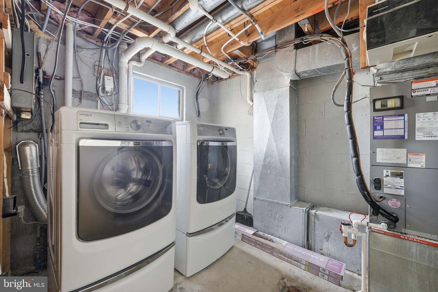 13370 NATIONVILLE LN, WOODBRIDGE, Virginia 22193, 3 Bedrooms Bedrooms, ,2 BathroomsBathrooms,Residential,For sale,13370 NATIONVILLE LN,VAPW2113032 MLS # VAPW2113032