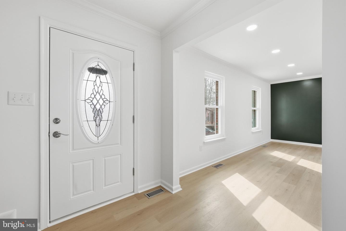 13370 NATIONVILLE LN, WOODBRIDGE, Virginia 22193, 3 Bedrooms Bedrooms, ,2 BathroomsBathrooms,Residential,For sale,13370 NATIONVILLE LN,VAPW2113032 MLS # VAPW2113032