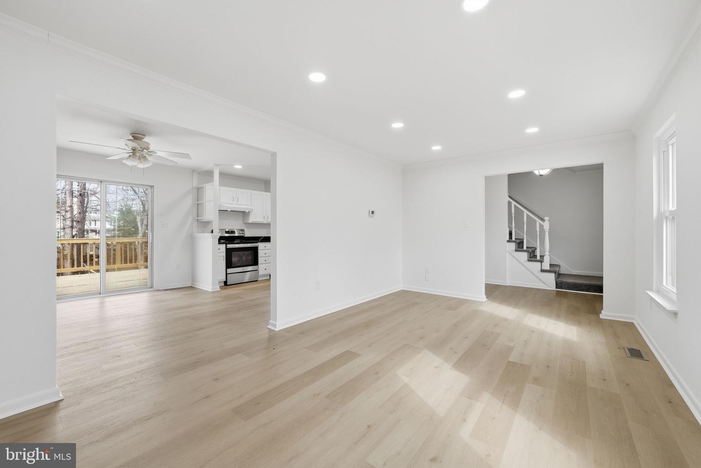 13370 NATIONVILLE LN, WOODBRIDGE, Virginia 22193, 3 Bedrooms Bedrooms, ,2 BathroomsBathrooms,Residential,For sale,13370 NATIONVILLE LN,VAPW2113032 MLS # VAPW2113032