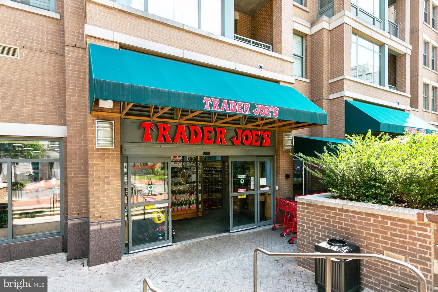 3 WASHINGTON CIR NW #603, WASHINGTON, District Of Columbia 20037, 1 Bedroom Bedrooms, ,1 BathroomBathrooms,Residential,For sale,3 WASHINGTON CIR NW #603,DCDC2247404 MLS # DCDC2247404