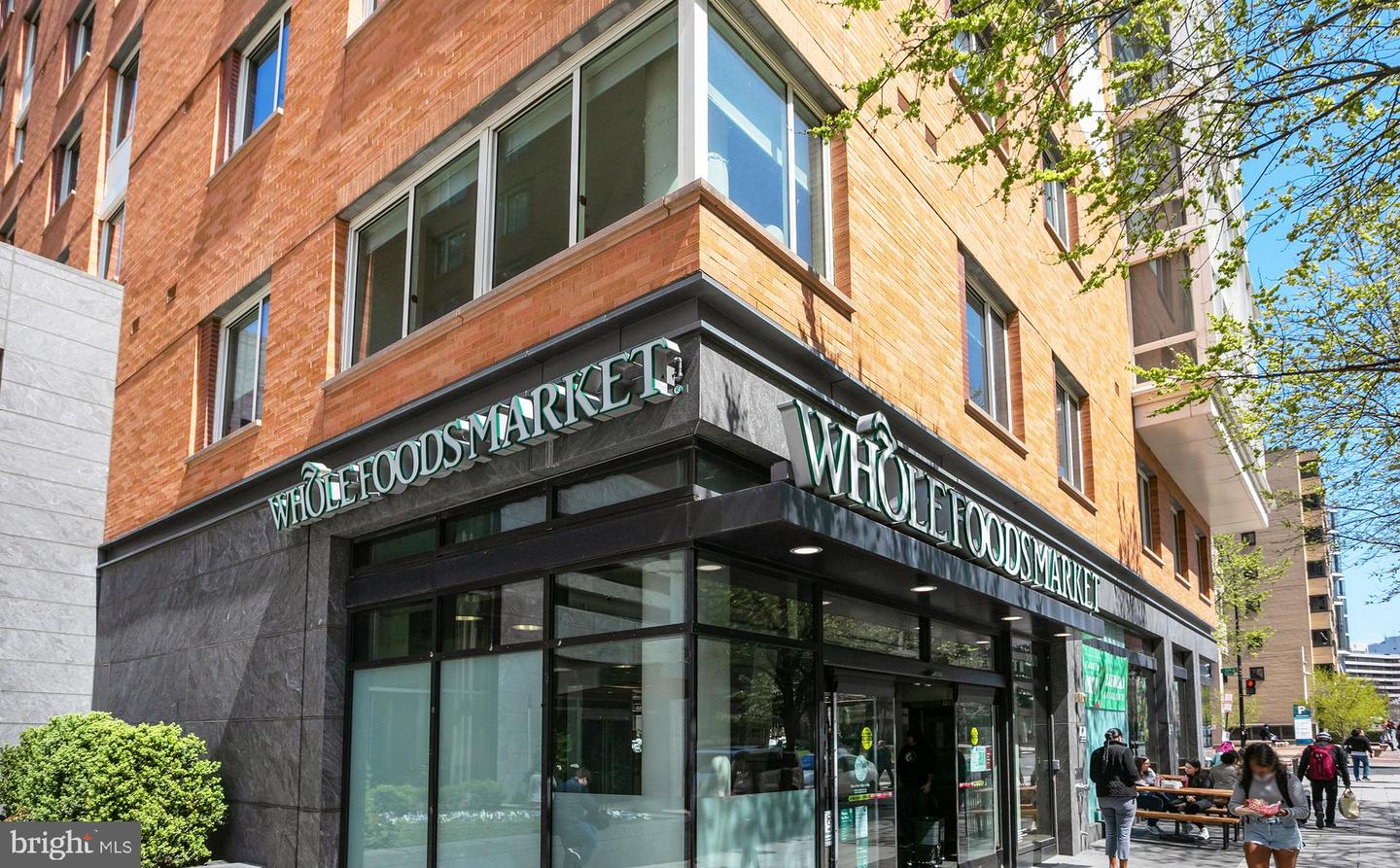 3 WASHINGTON CIR NW #603, WASHINGTON, District Of Columbia 20037, 1 Bedroom Bedrooms, ,1 BathroomBathrooms,Residential,For sale,3 WASHINGTON CIR NW #603,DCDC2247404 MLS # DCDC2247404