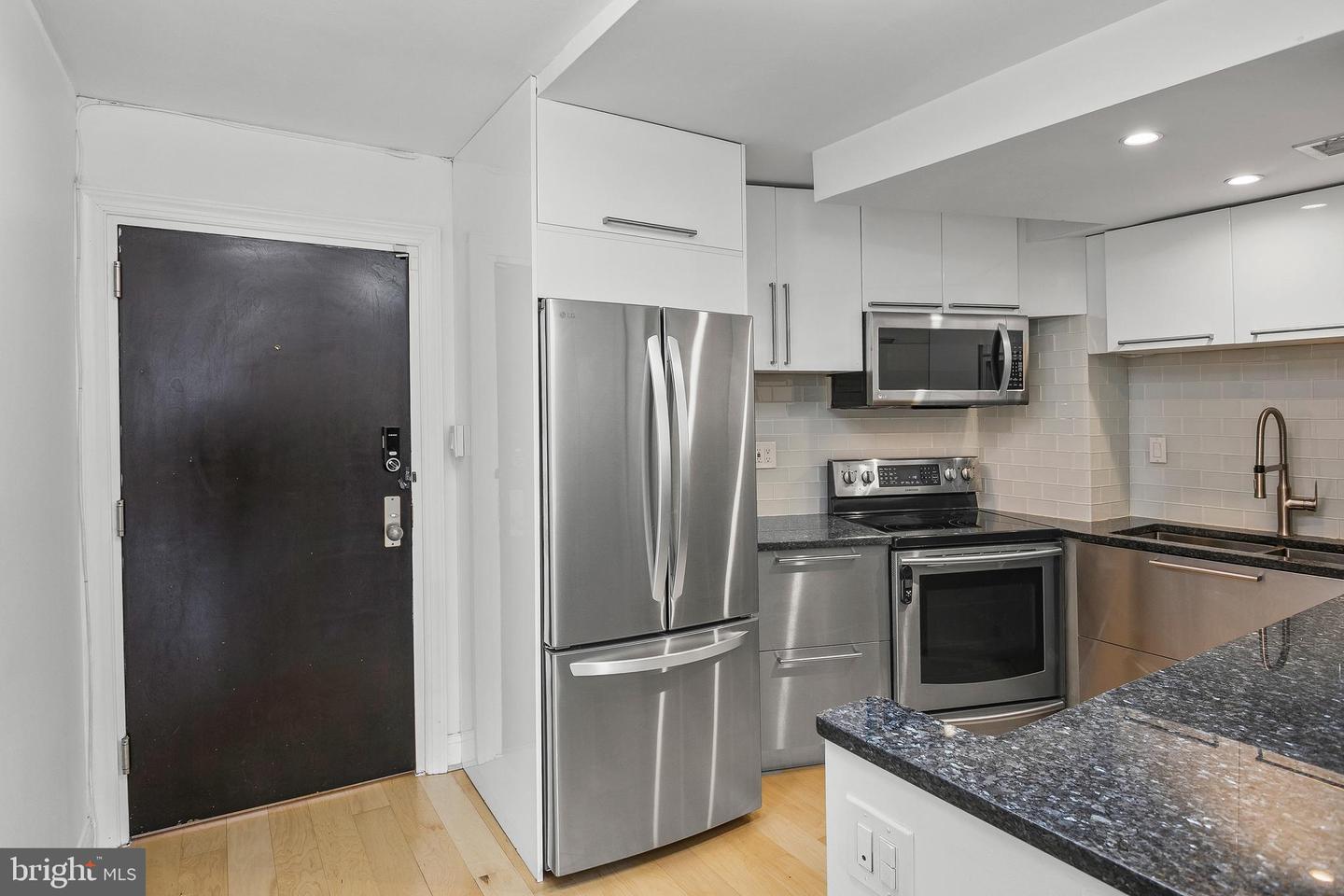 3 WASHINGTON CIR NW #603, WASHINGTON, District Of Columbia 20037, 1 Bedroom Bedrooms, ,1 BathroomBathrooms,Residential,For sale,3 WASHINGTON CIR NW #603,DCDC2247404 MLS # DCDC2247404