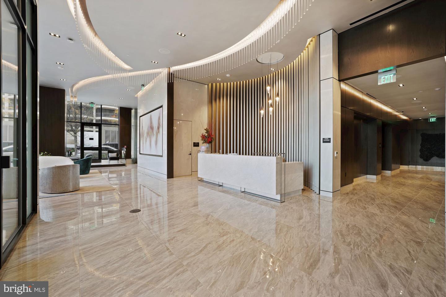 1781 N PIERCE ST #1001, ARLINGTON, Virginia 22209, 3 Bedrooms Bedrooms, ,2 BathroomsBathrooms,Residential,For sale,1781 N PIERCE ST #1001,VAAR2069166 MLS # VAAR2069166