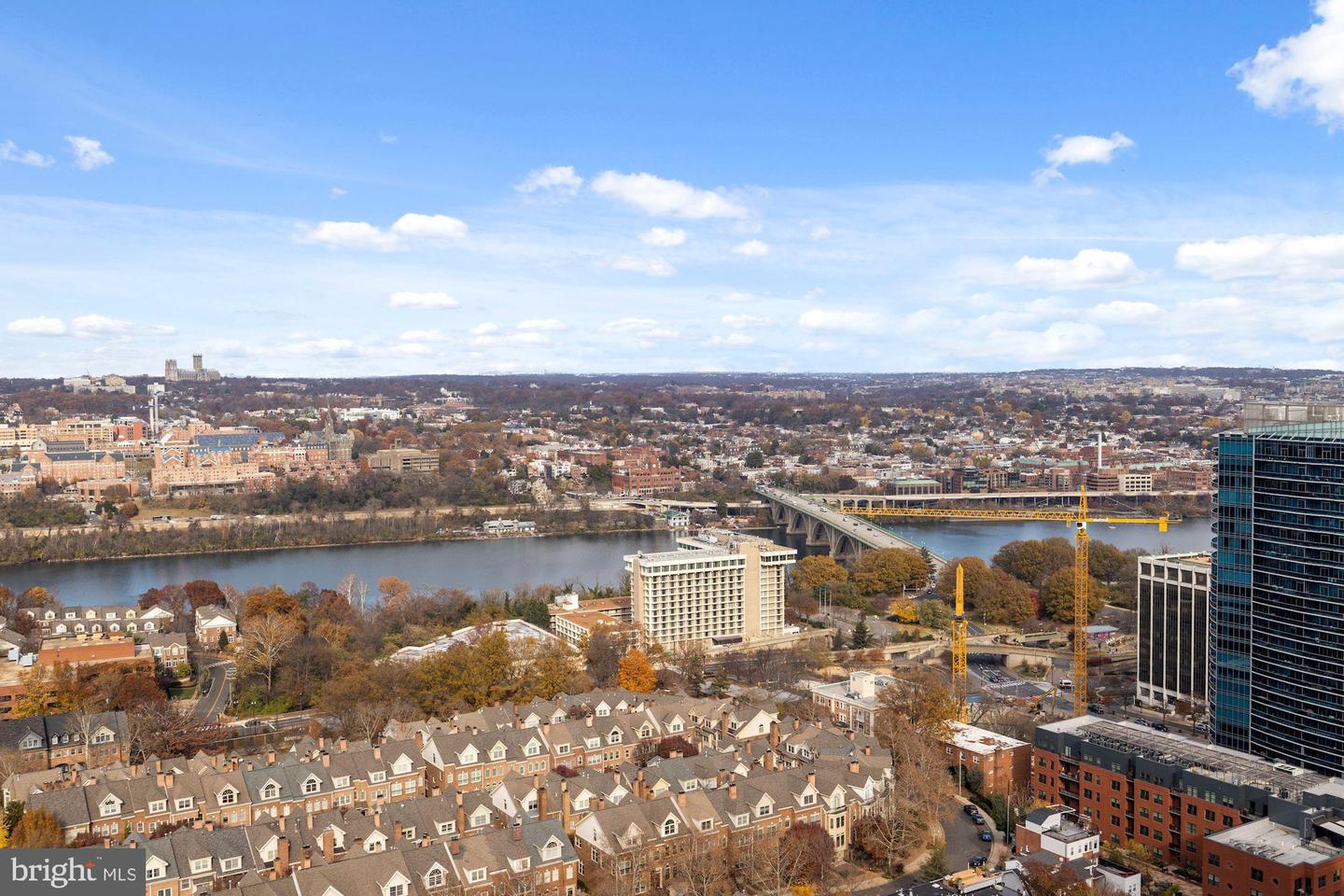 1781 N PIERCE ST #1001, ARLINGTON, Virginia 22209, 3 Bedrooms Bedrooms, ,2 BathroomsBathrooms,Residential,For sale,1781 N PIERCE ST #1001,VAAR2069166 MLS # VAAR2069166