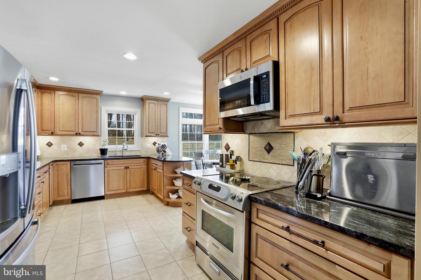 4363 SNOW HILL DR, GAINESVILLE, Virginia 20155, 3 Bedrooms Bedrooms, ,2 BathroomsBathrooms,Residential,For sale,4363 SNOW HILL DR,VAPW2113094 MLS # VAPW2113094