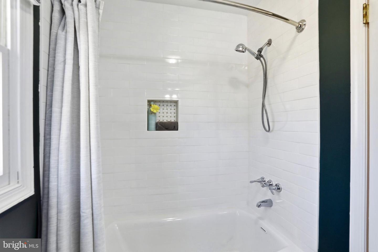 4363 SNOW HILL DR, GAINESVILLE, Virginia 20155, 3 Bedrooms Bedrooms, ,2 BathroomsBathrooms,Residential,For sale,4363 SNOW HILL DR,VAPW2113094 MLS # VAPW2113094