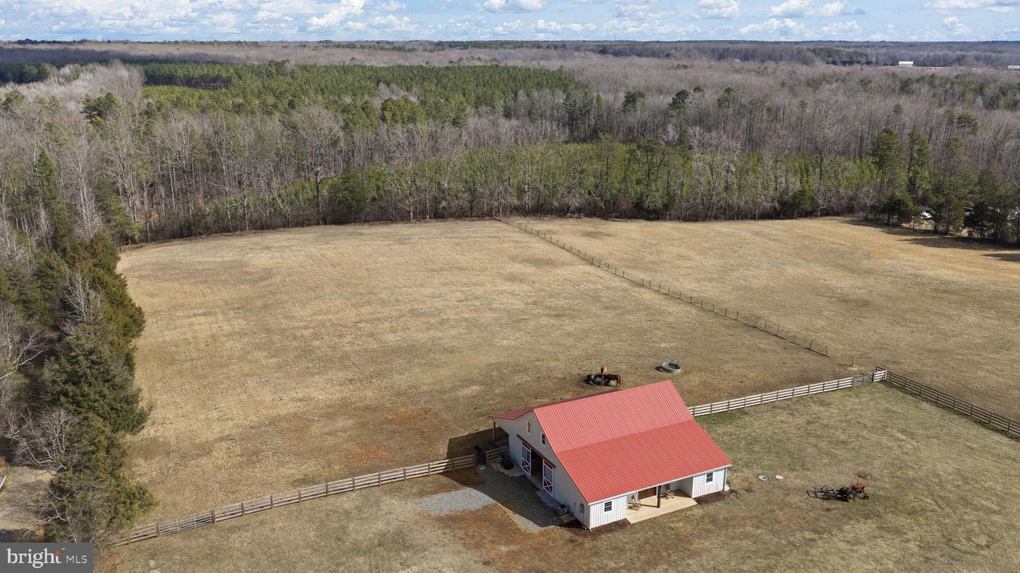 1815 COUNTRY RD, BEAVERDAM, Virginia 23015, 3 Bedrooms Bedrooms, ,2 BathroomsBathrooms,Residential,For sale,1815 COUNTRY RD,VACV2009572 MLS # VACV2009572