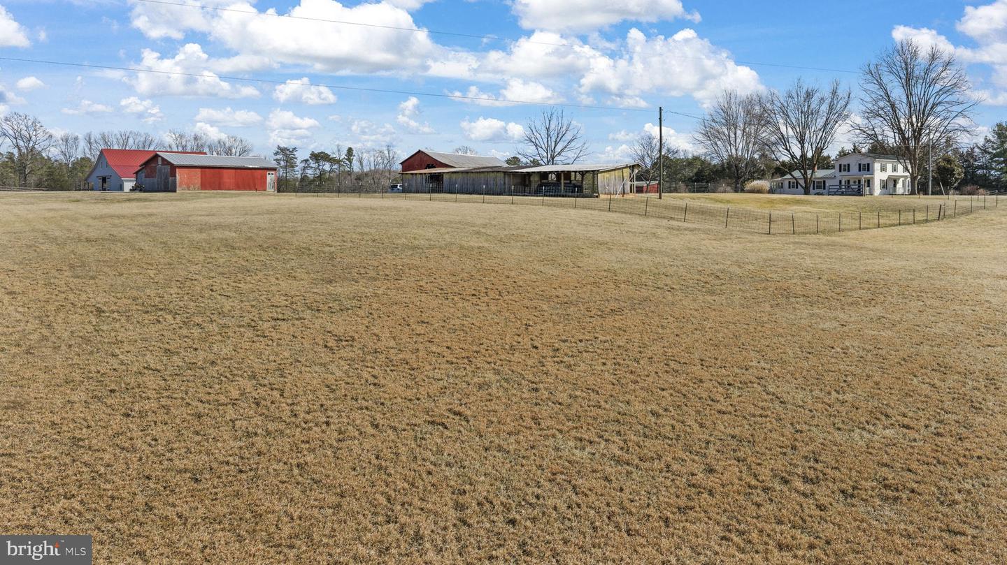 1815 COUNTRY RD, BEAVERDAM, Virginia 23015, 3 Bedrooms Bedrooms, ,2 BathroomsBathrooms,Residential,For sale,1815 COUNTRY RD,VACV2009572 MLS # VACV2009572