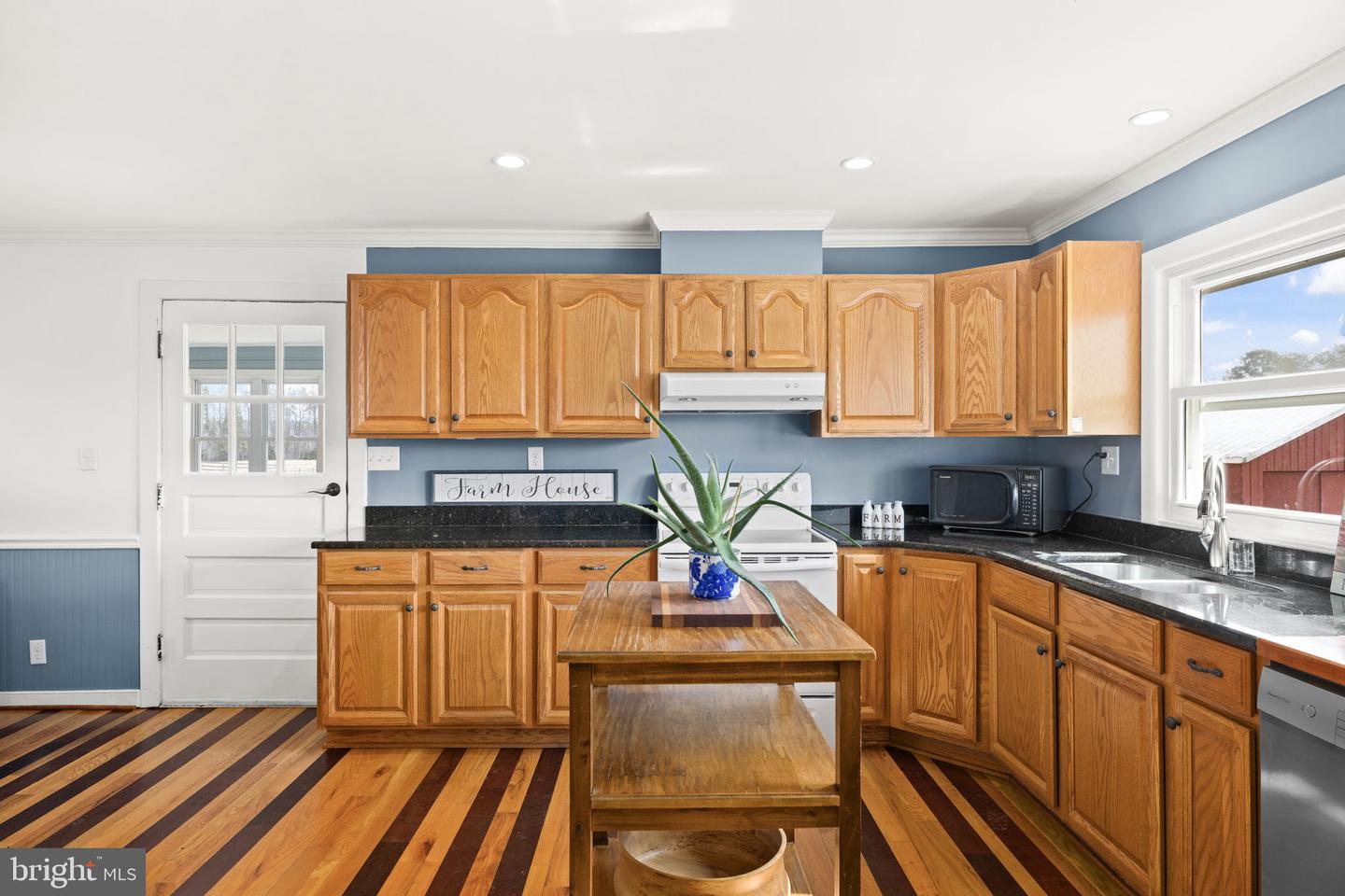 1815 COUNTRY RD, BEAVERDAM, Virginia 23015, 3 Bedrooms Bedrooms, ,2 BathroomsBathrooms,Residential,For sale,1815 COUNTRY RD,VACV2009572 MLS # VACV2009572