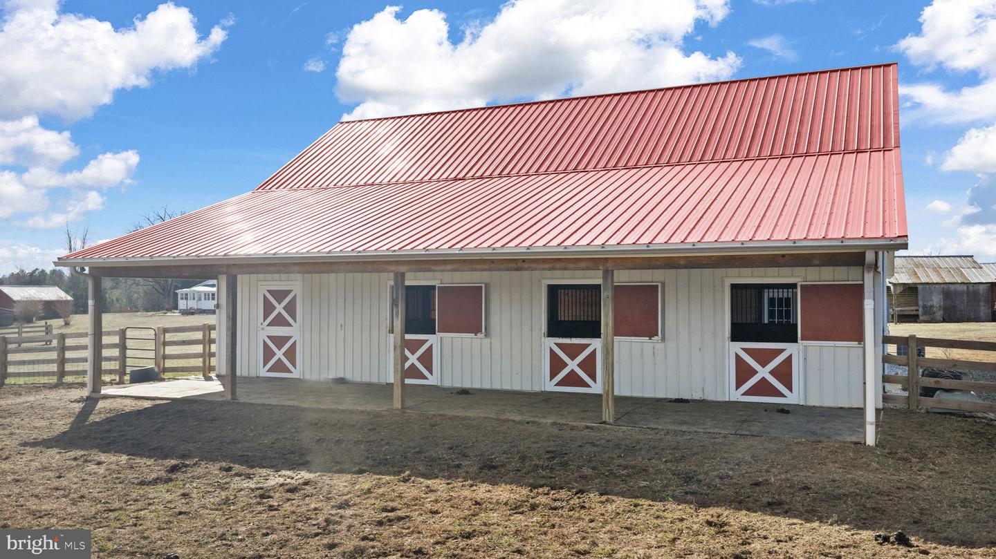 1815 COUNTRY RD, BEAVERDAM, Virginia 23015, 3 Bedrooms Bedrooms, ,2 BathroomsBathrooms,Residential,For sale,1815 COUNTRY RD,VACV2009572 MLS # VACV2009572