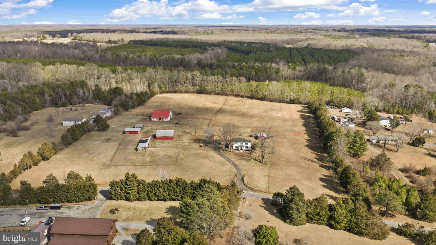 1815 COUNTRY RD, BEAVERDAM, Virginia 23015, 3 Bedrooms Bedrooms, ,2 BathroomsBathrooms,Residential,For sale,1815 COUNTRY RD,VACV2009572 MLS # VACV2009572