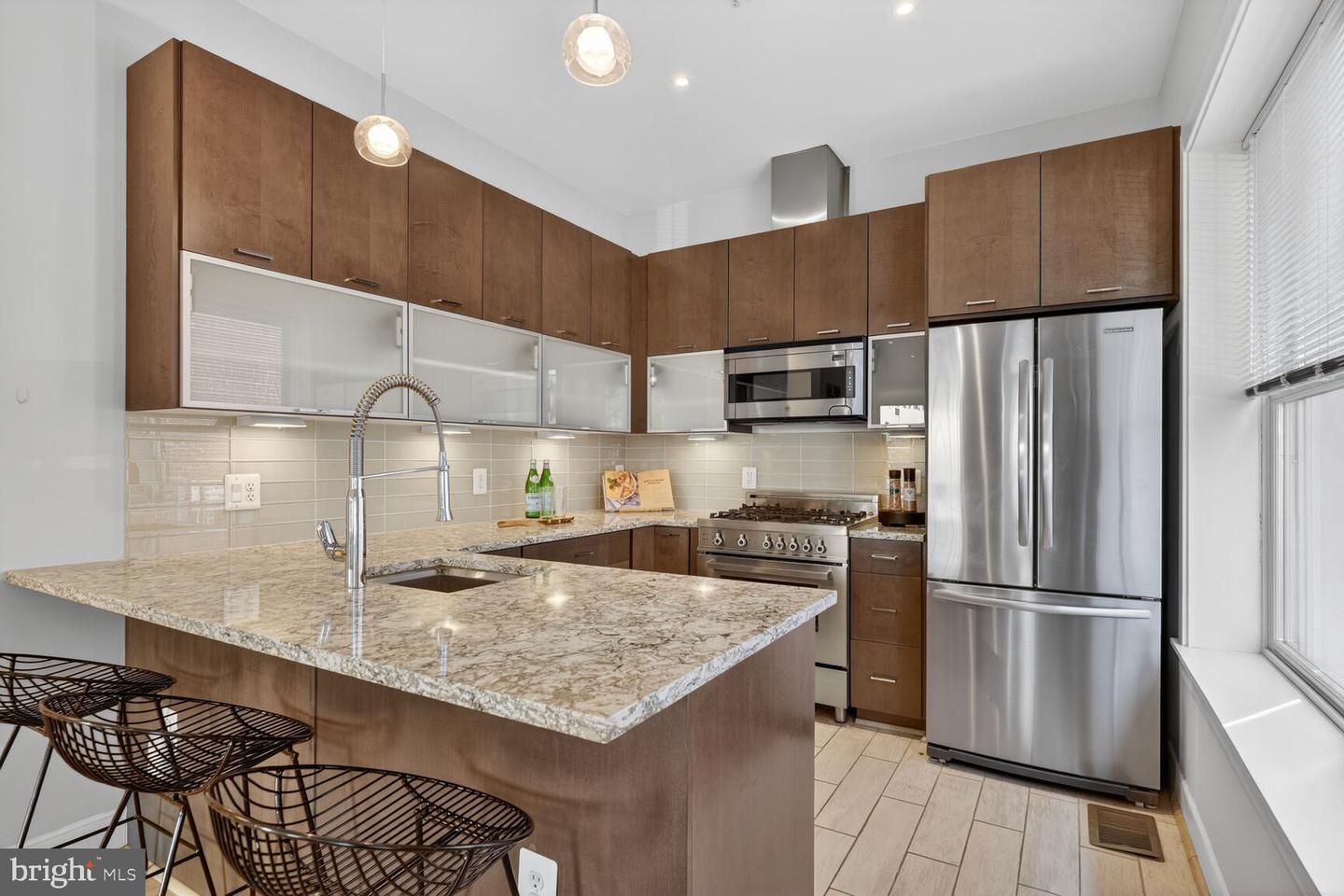 2142 O ST NW #100, WASHINGTON, District Of Columbia 20037, 2 Bedrooms Bedrooms, ,2 BathroomsBathrooms,Residential,For sale,2142 O ST NW #100,DCDC2247450 MLS # DCDC2247450