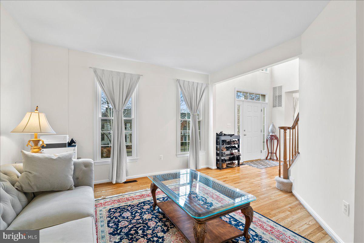 6475 PATUXENT VISTA DR, ALEXANDRIA, Virginia 22312, 5 Bedrooms Bedrooms, ,3 BathroomsBathrooms,Residential,For sale,6475 PATUXENT VISTA DR,VAFX2292458 MLS # VAFX2292458