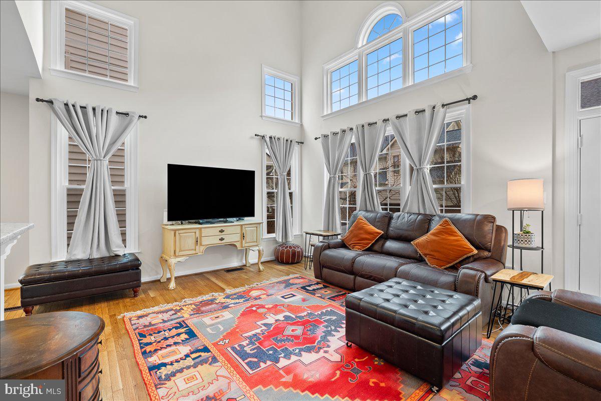 6475 PATUXENT VISTA DR, ALEXANDRIA, Virginia 22312, 5 Bedrooms Bedrooms, ,3 BathroomsBathrooms,Residential,For sale,6475 PATUXENT VISTA DR,VAFX2292458 MLS # VAFX2292458