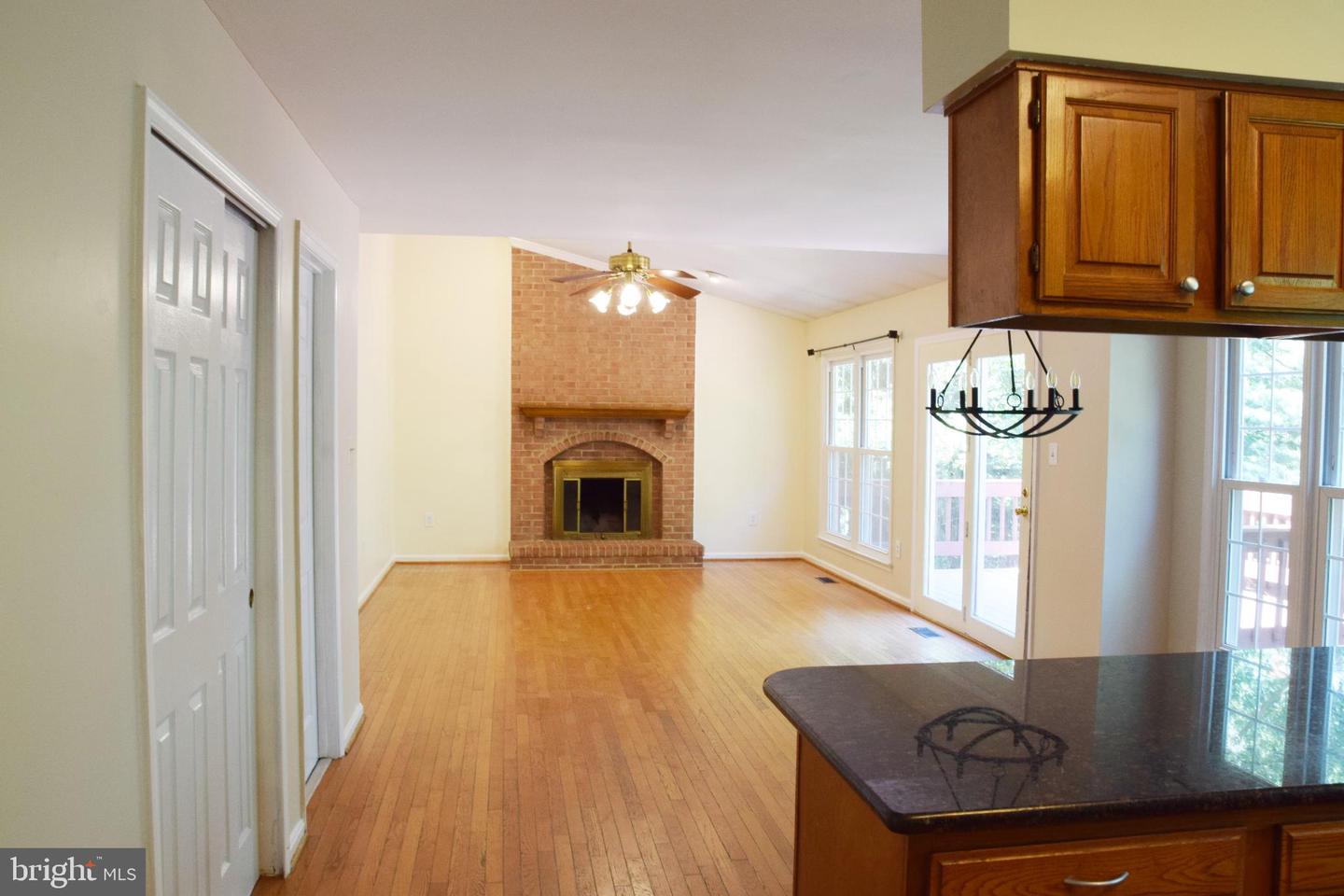 WOODBRIDGE, Virginia 22192, 5 Bedrooms Bedrooms, ,3 BathroomsBathrooms,Residential,For sale,VAPW2113120 MLS # VAPW2113120