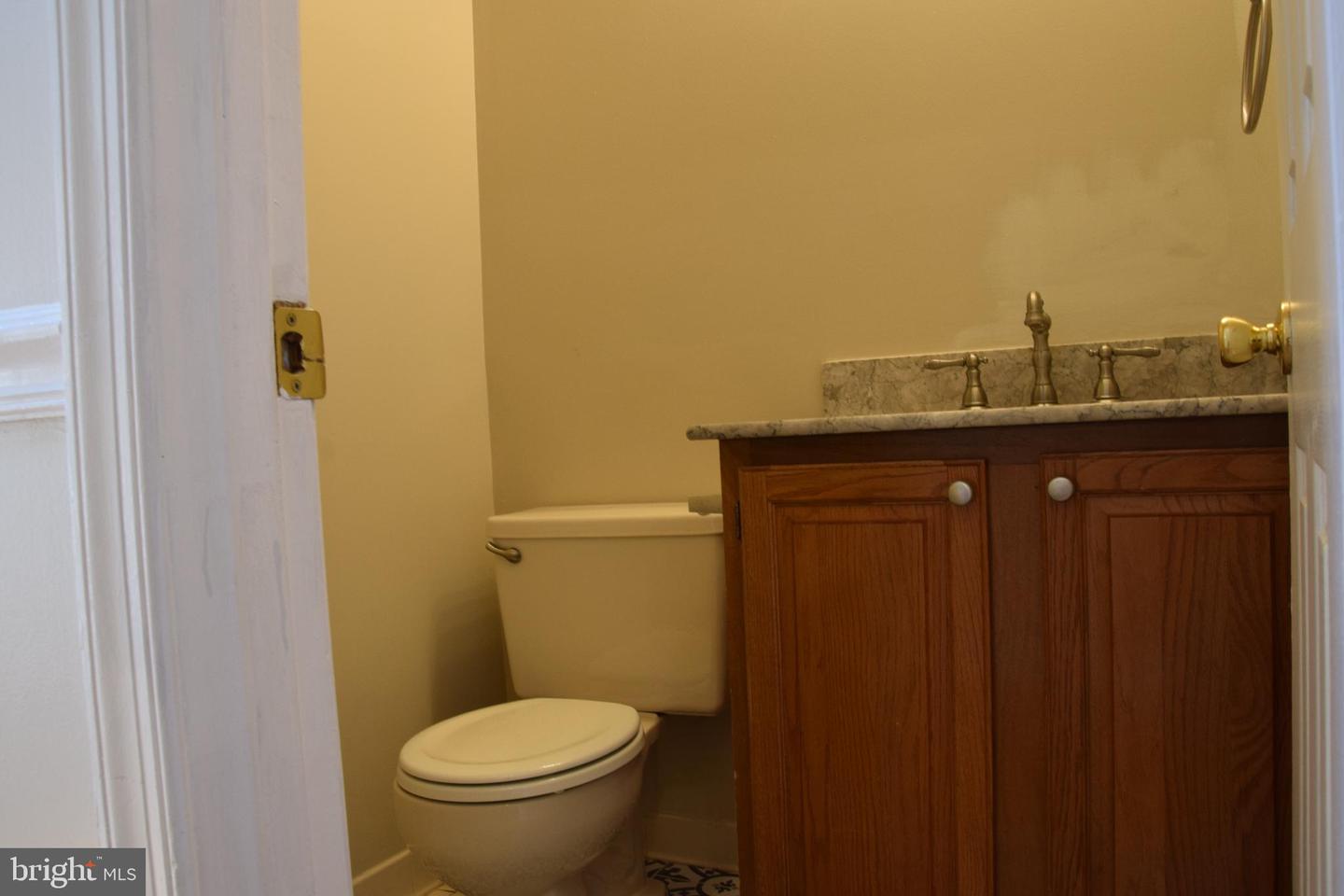 WOODBRIDGE, Virginia 22192, 5 Bedrooms Bedrooms, ,3 BathroomsBathrooms,Residential,For sale,VAPW2113120 MLS # VAPW2113120