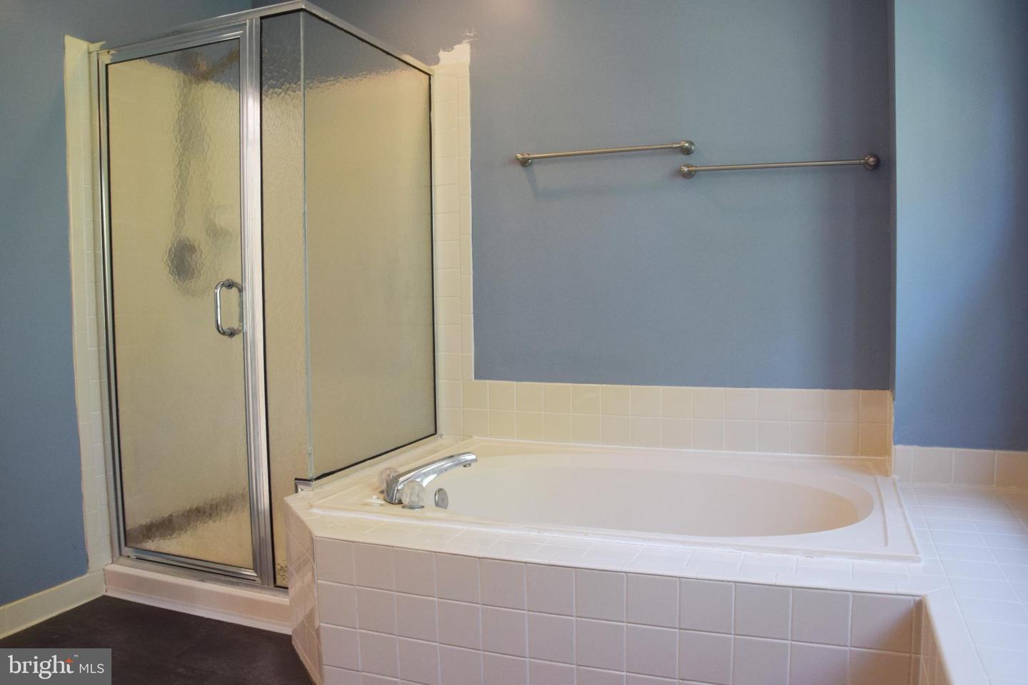 WOODBRIDGE, Virginia 22192, 5 Bedrooms Bedrooms, ,3 BathroomsBathrooms,Residential,For sale,VAPW2113120 MLS # VAPW2113120