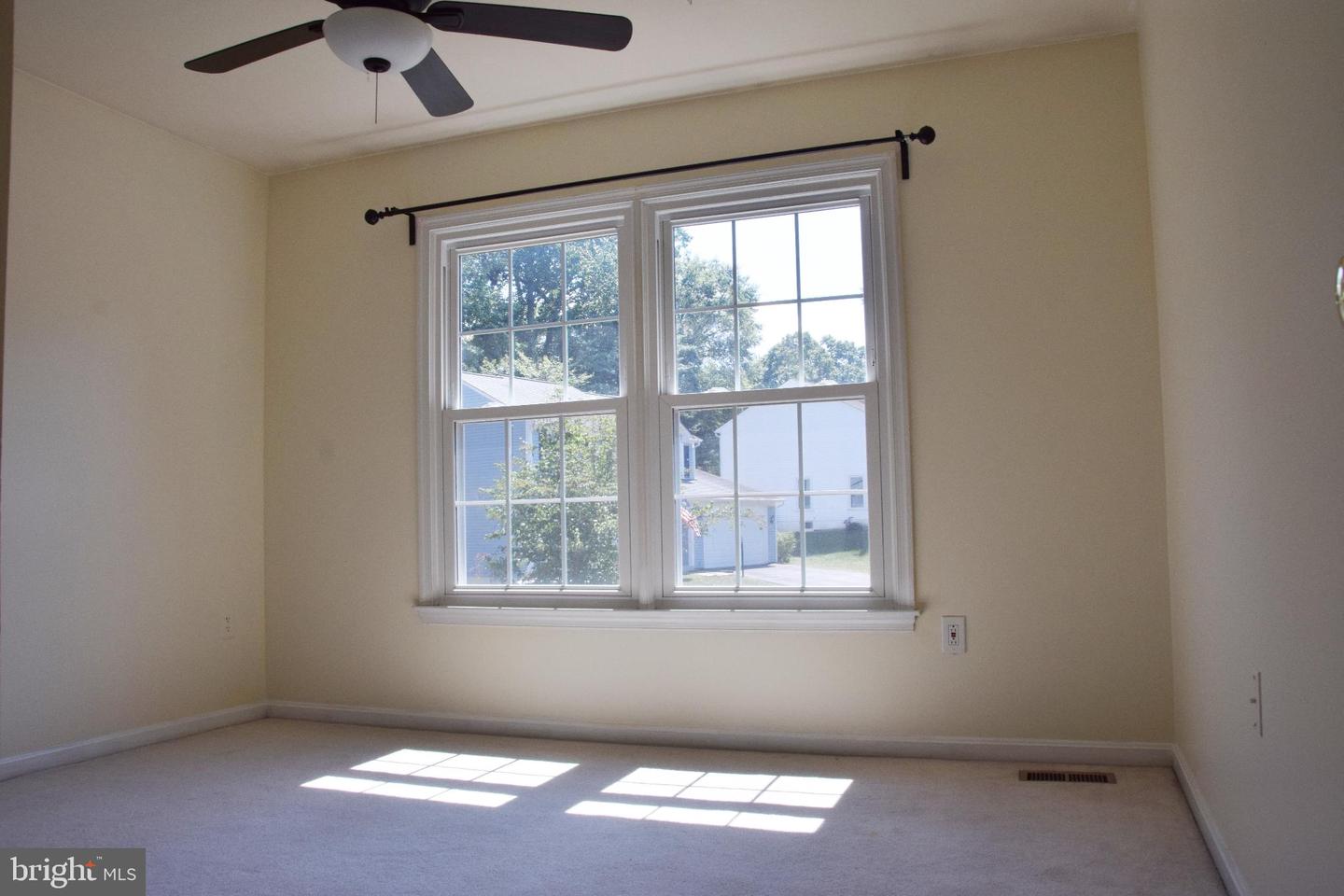 WOODBRIDGE, Virginia 22192, 5 Bedrooms Bedrooms, ,3 BathroomsBathrooms,Residential,For sale,VAPW2113120 MLS # VAPW2113120