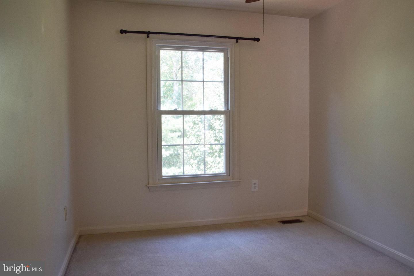 WOODBRIDGE, Virginia 22192, 5 Bedrooms Bedrooms, ,3 BathroomsBathrooms,Residential,For sale,VAPW2113120 MLS # VAPW2113120