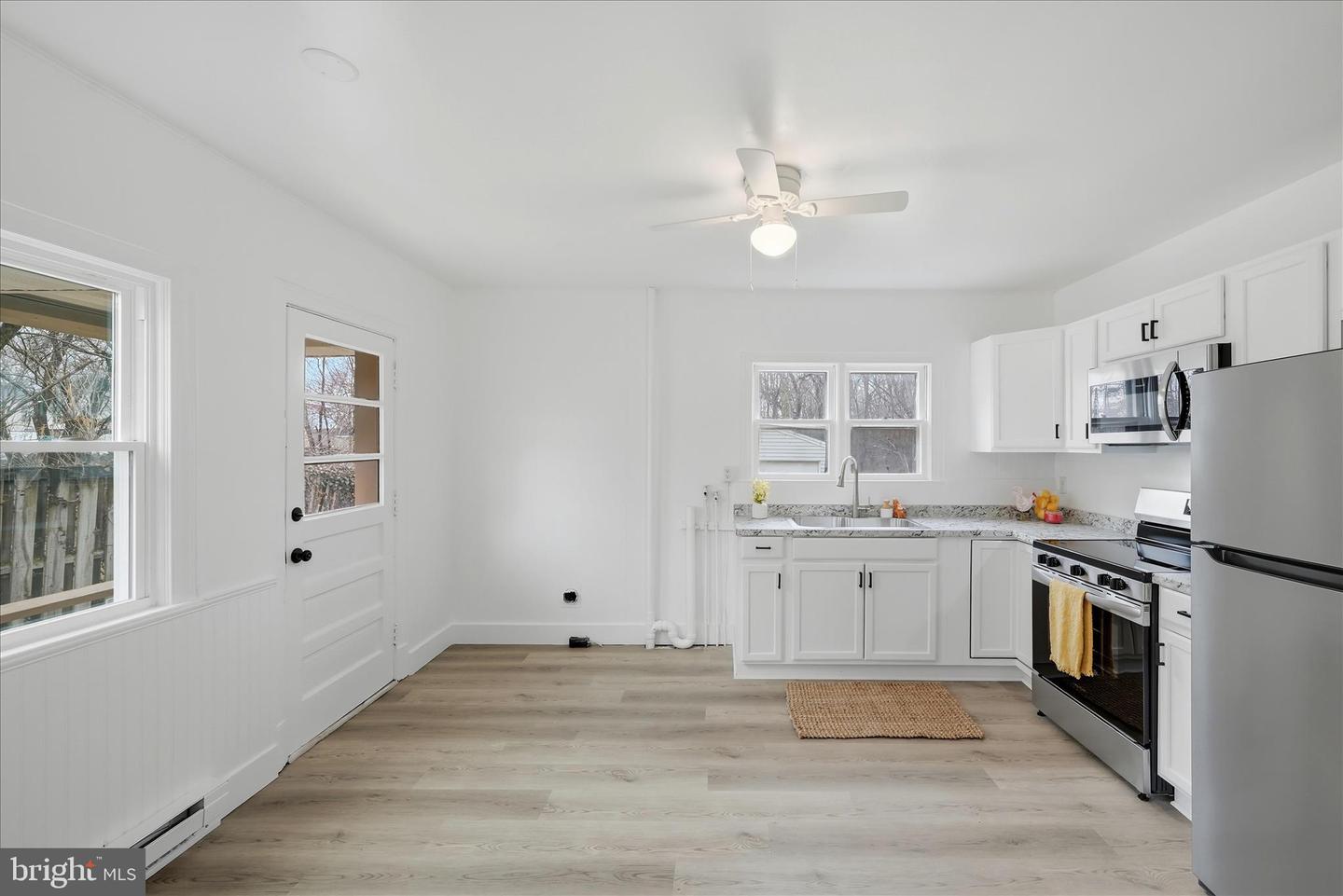 719 SMITHFIELD AVE, WINCHESTER, Virginia 22601, 2 Bedrooms Bedrooms, ,1 BathroomBathrooms,Residential,For sale,719 SMITHFIELD AVE,VAFV2039748 MLS # VAFV2039748