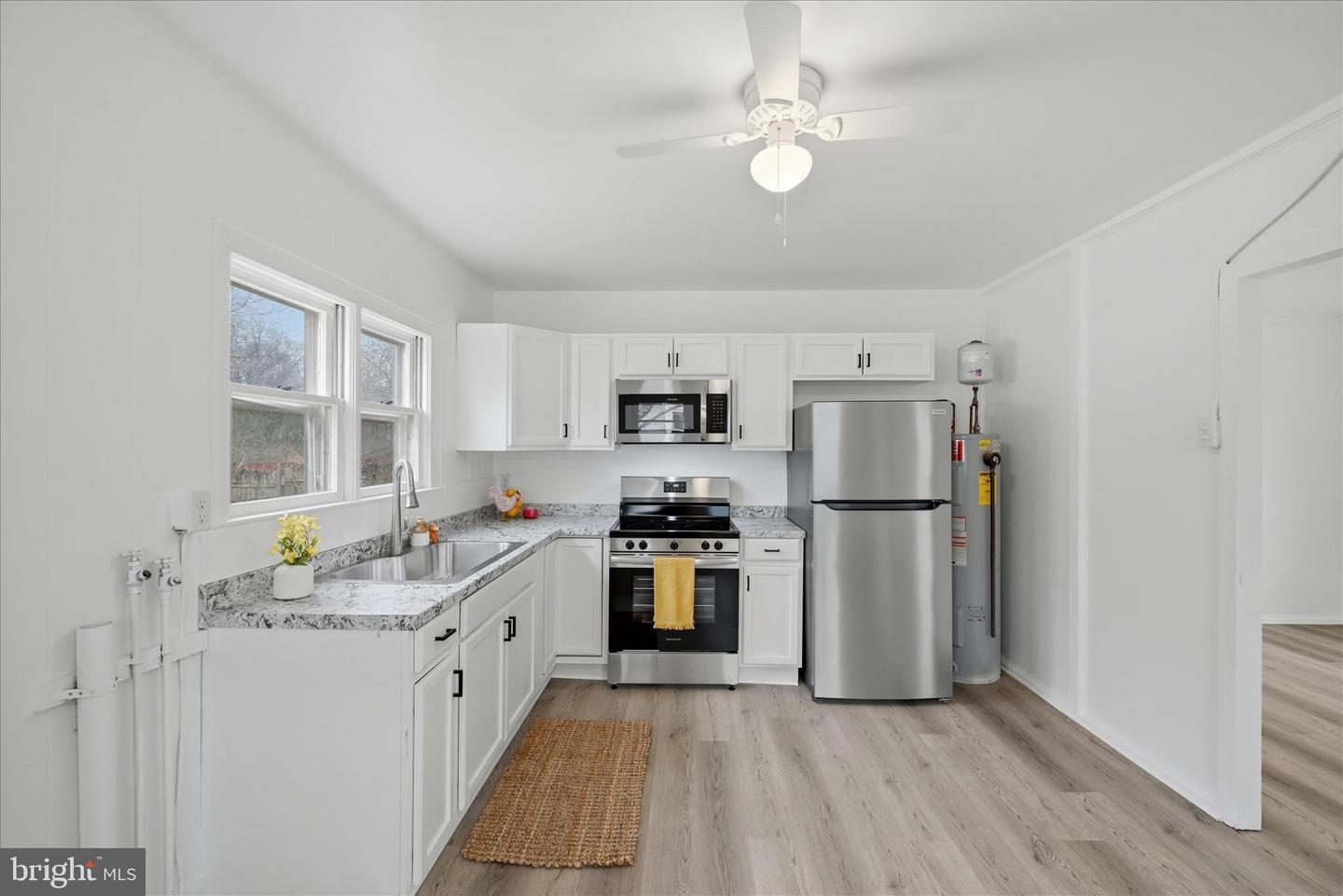 719 SMITHFIELD AVE, WINCHESTER, Virginia 22601, 2 Bedrooms Bedrooms, ,1 BathroomBathrooms,Residential,For sale,719 SMITHFIELD AVE,VAFV2039748 MLS # VAFV2039748