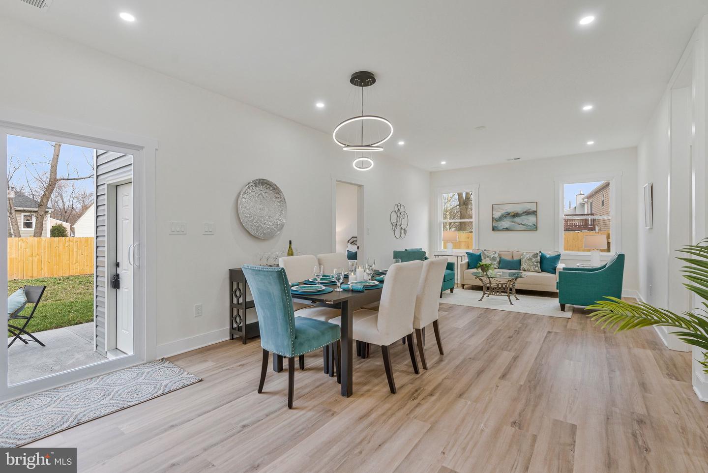 656 STUART CT, HERNDON, Virginia 20170, 5 Bedrooms Bedrooms, ,3 BathroomsBathrooms,Residential,For sale,656 STUART CT,VAFX2292474 MLS # VAFX2292474