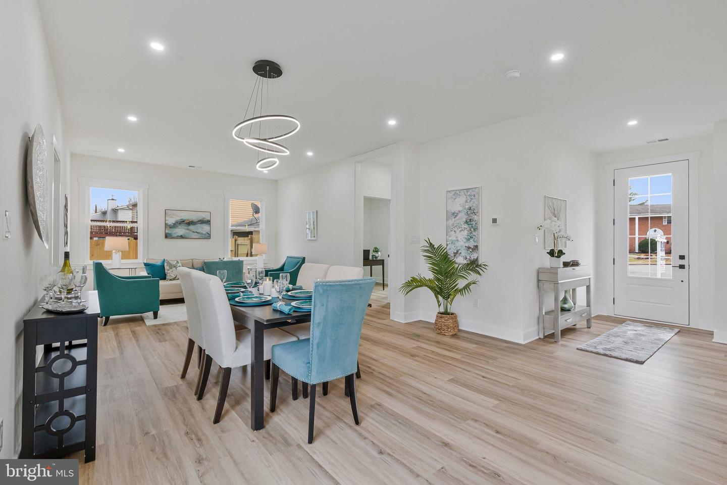 656 STUART CT, HERNDON, Virginia 20170, 5 Bedrooms Bedrooms, ,3 BathroomsBathrooms,Residential,For sale,656 STUART CT,VAFX2292474 MLS # VAFX2292474