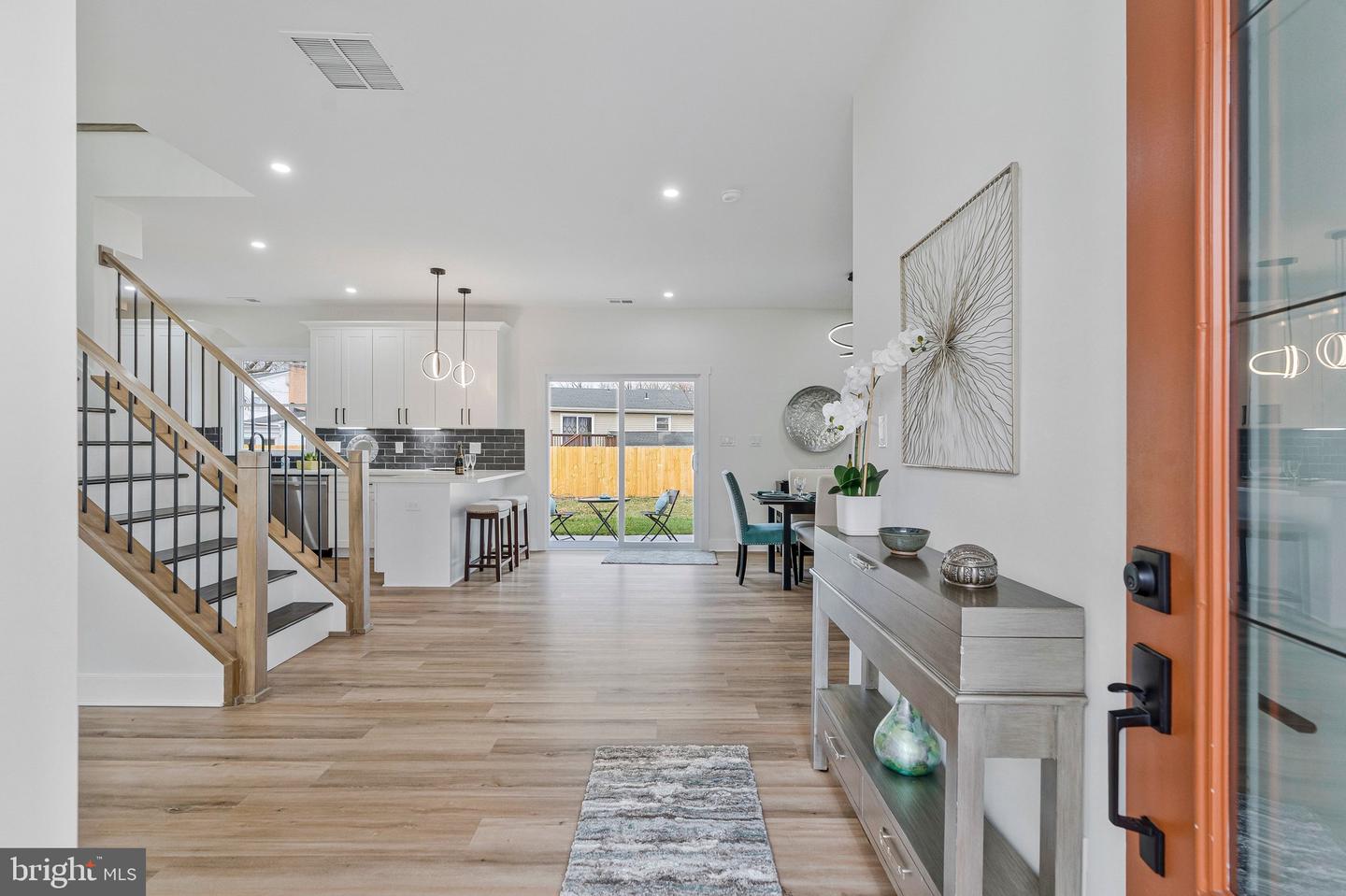 656 STUART CT, HERNDON, Virginia 20170, 5 Bedrooms Bedrooms, ,3 BathroomsBathrooms,Residential,For sale,656 STUART CT,VAFX2292474 MLS # VAFX2292474