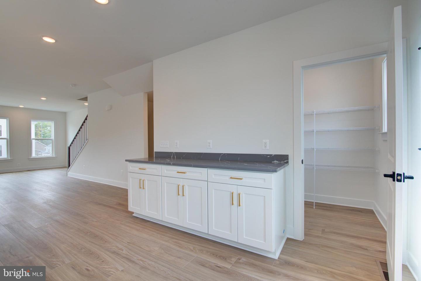 42609 HOUDINI REST TER, LEESBURG, Virginia 20176, 4 Bedrooms Bedrooms, ,4 BathroomsBathrooms,Residential,For sale,42609 HOUDINI REST TER,VALO2116578 MLS # VALO2116578