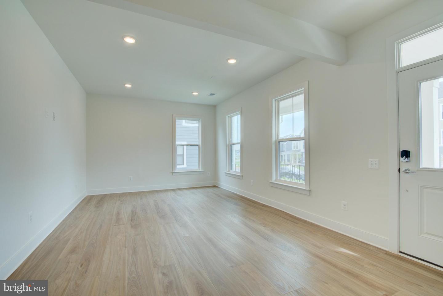 42609 HOUDINI REST TER, LEESBURG, Virginia 20176, 4 Bedrooms Bedrooms, ,4 BathroomsBathrooms,Residential,For sale,42609 HOUDINI REST TER,VALO2116578 MLS # VALO2116578