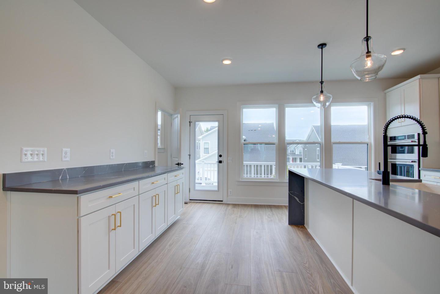 42609 HOUDINI REST TER, LEESBURG, Virginia 20176, 4 Bedrooms Bedrooms, ,4 BathroomsBathrooms,Residential,For sale,42609 HOUDINI REST TER,VALO2116578 MLS # VALO2116578