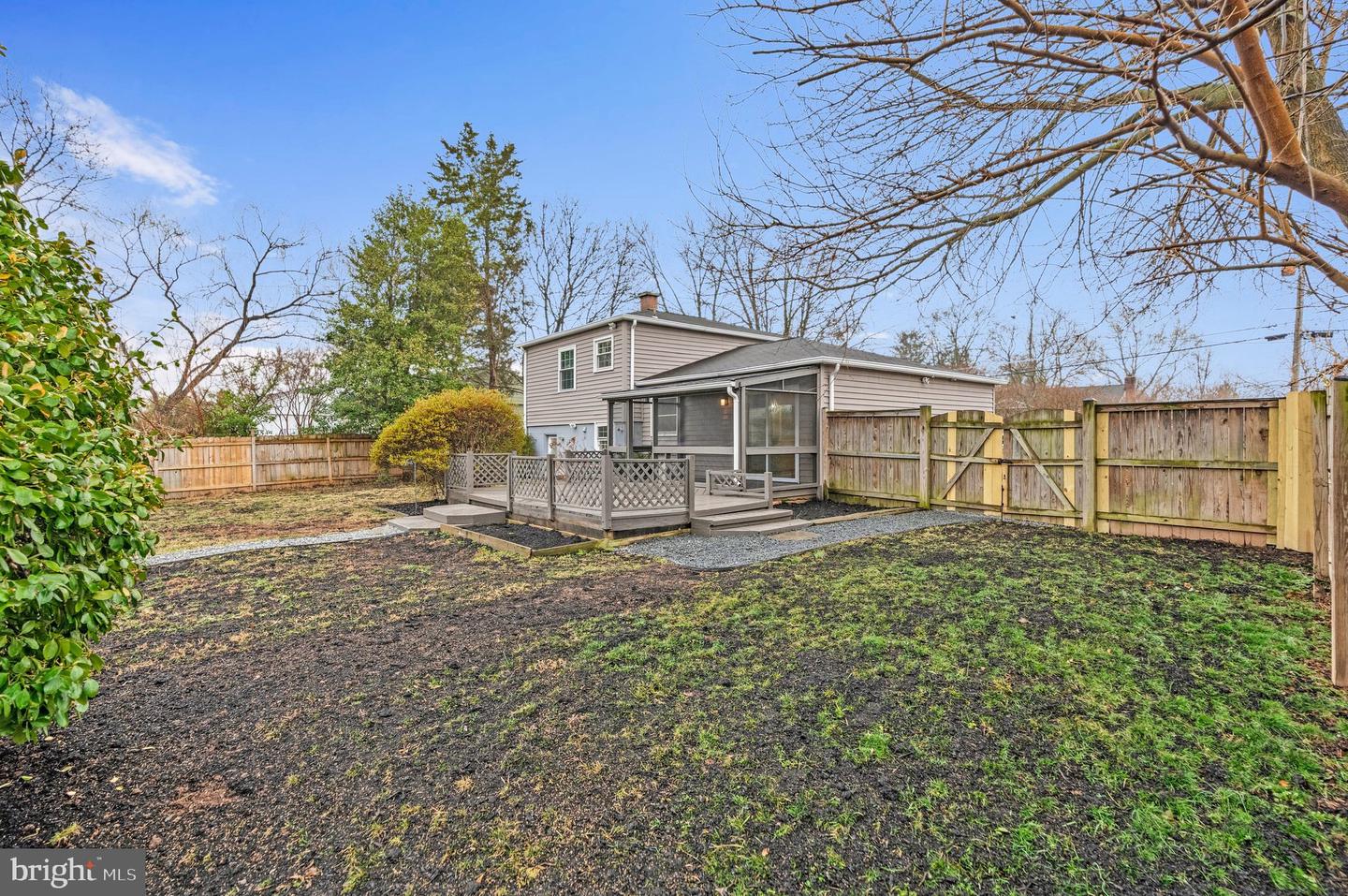 704 ALABAMA DR, HERNDON, Virginia 20170, 3 Bedrooms Bedrooms, ,2 BathroomsBathrooms,Residential,For sale,704 ALABAMA DR,VAFX2292514 MLS # VAFX2292514