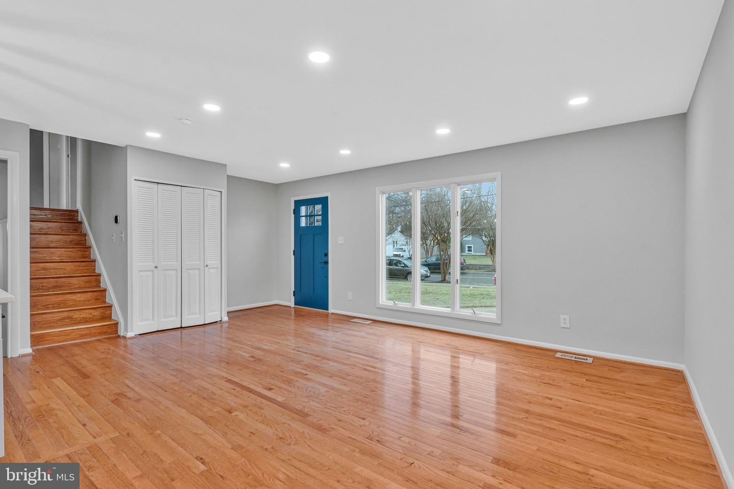 704 ALABAMA DR, HERNDON, Virginia 20170, 3 Bedrooms Bedrooms, ,2 BathroomsBathrooms,Residential,For sale,704 ALABAMA DR,VAFX2292514 MLS # VAFX2292514