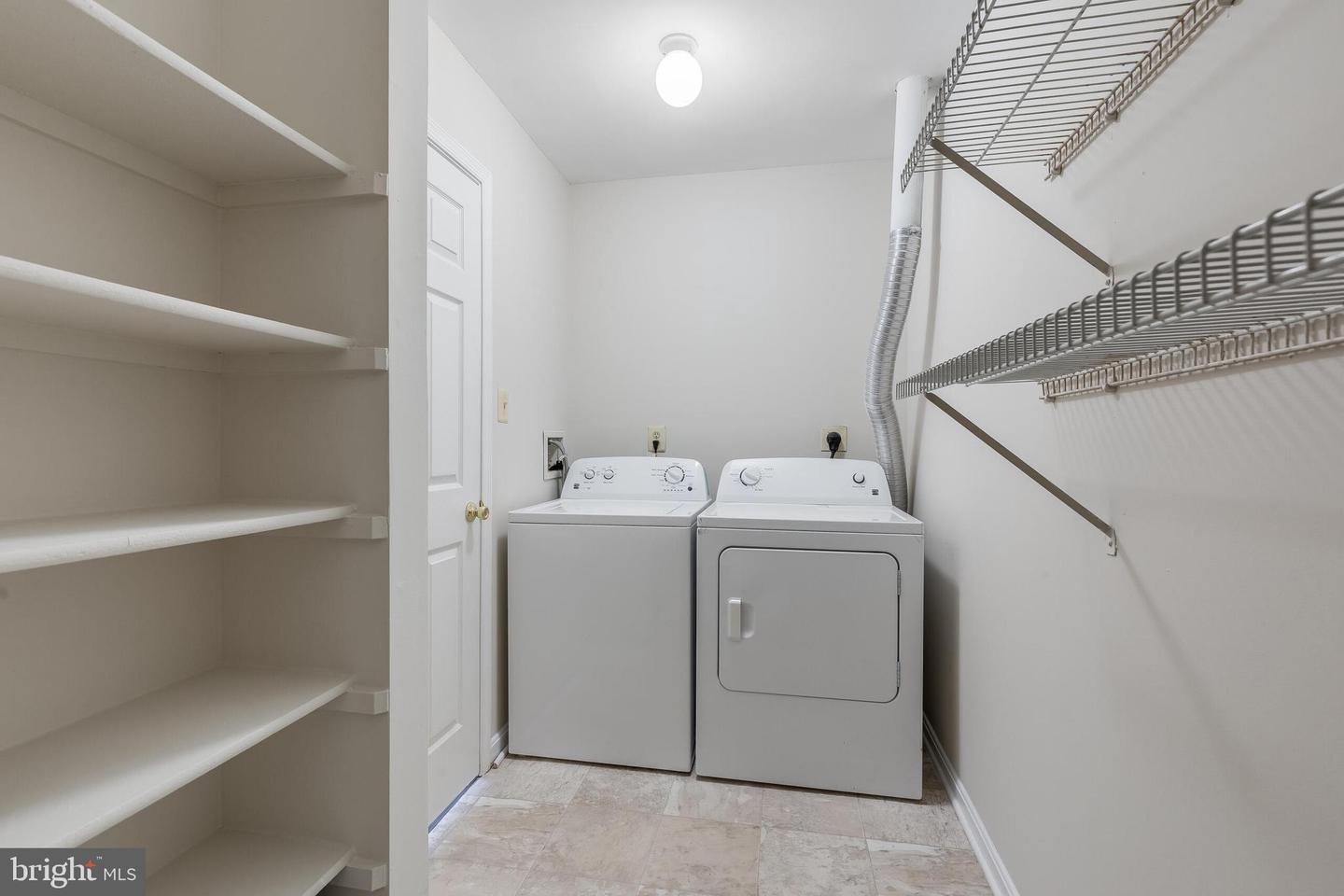 11252 STAGESTONE WAY, MANASSAS, Virginia 20109, 3 Bedrooms Bedrooms, ,2 BathroomsBathrooms,Residential,For sale,11252 STAGESTONE WAY,VAPW2113146 MLS # VAPW2113146