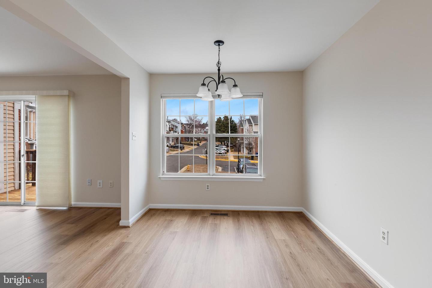 11252 STAGESTONE WAY, MANASSAS, Virginia 20109, 3 Bedrooms Bedrooms, ,2 BathroomsBathrooms,Residential,For sale,11252 STAGESTONE WAY,VAPW2113146 MLS # VAPW2113146