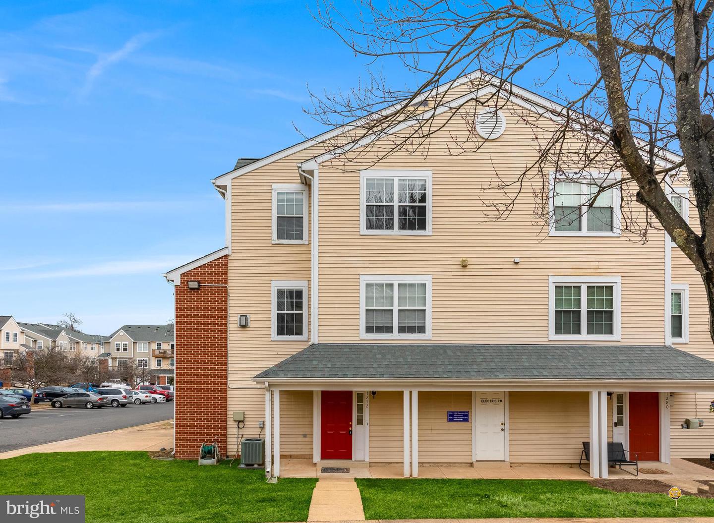 11252 STAGESTONE WAY, MANASSAS, Virginia 20109, 3 Bedrooms Bedrooms, ,2 BathroomsBathrooms,Residential,For sale,11252 STAGESTONE WAY,VAPW2113146 MLS # VAPW2113146