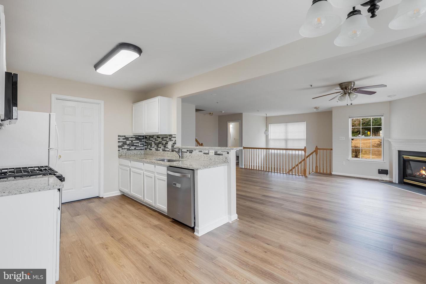 11252 STAGESTONE WAY, MANASSAS, Virginia 20109, 3 Bedrooms Bedrooms, ,2 BathroomsBathrooms,Residential,For sale,11252 STAGESTONE WAY,VAPW2113146 MLS # VAPW2113146