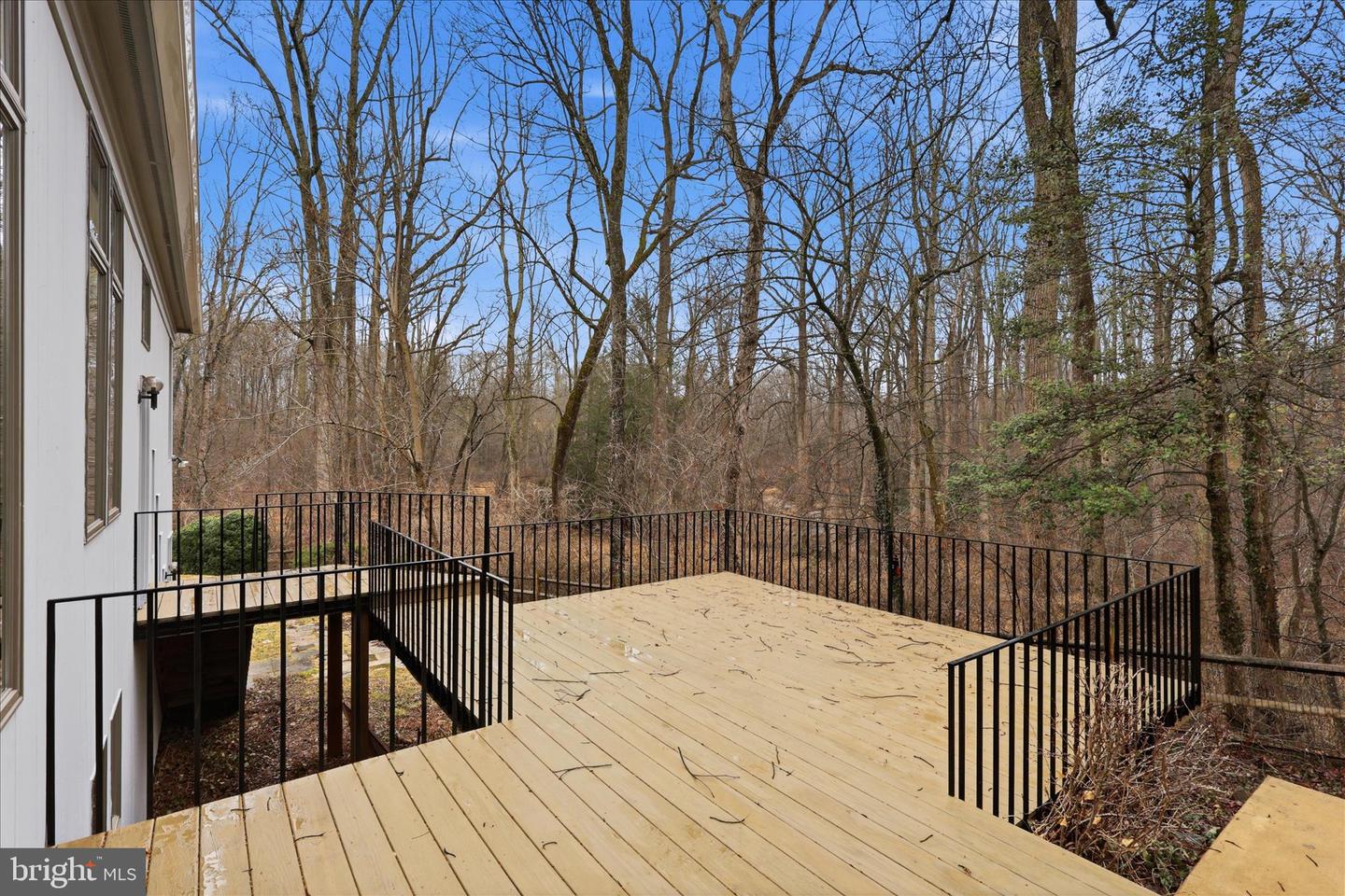 945 HICKORY RUN LN, GREAT FALLS, Virginia 22066, 4 Bedrooms Bedrooms, ,4 BathroomsBathrooms,Residential,For sale,945 HICKORY RUN LN,VAFX2292532 MLS # VAFX2292532