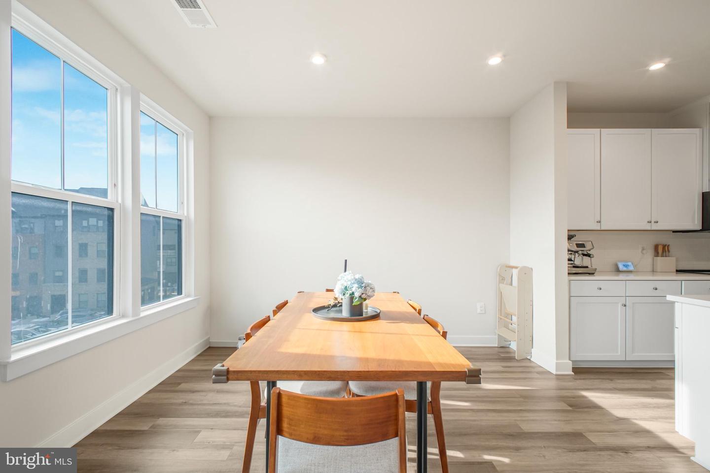 2747 VELOCITY RD #30F, HERNDON, Virginia 20171, 3 Bedrooms Bedrooms, ,2 BathroomsBathrooms,Residential,For sale,2747 VELOCITY RD #30F,VAFX2292548 MLS # VAFX2292548