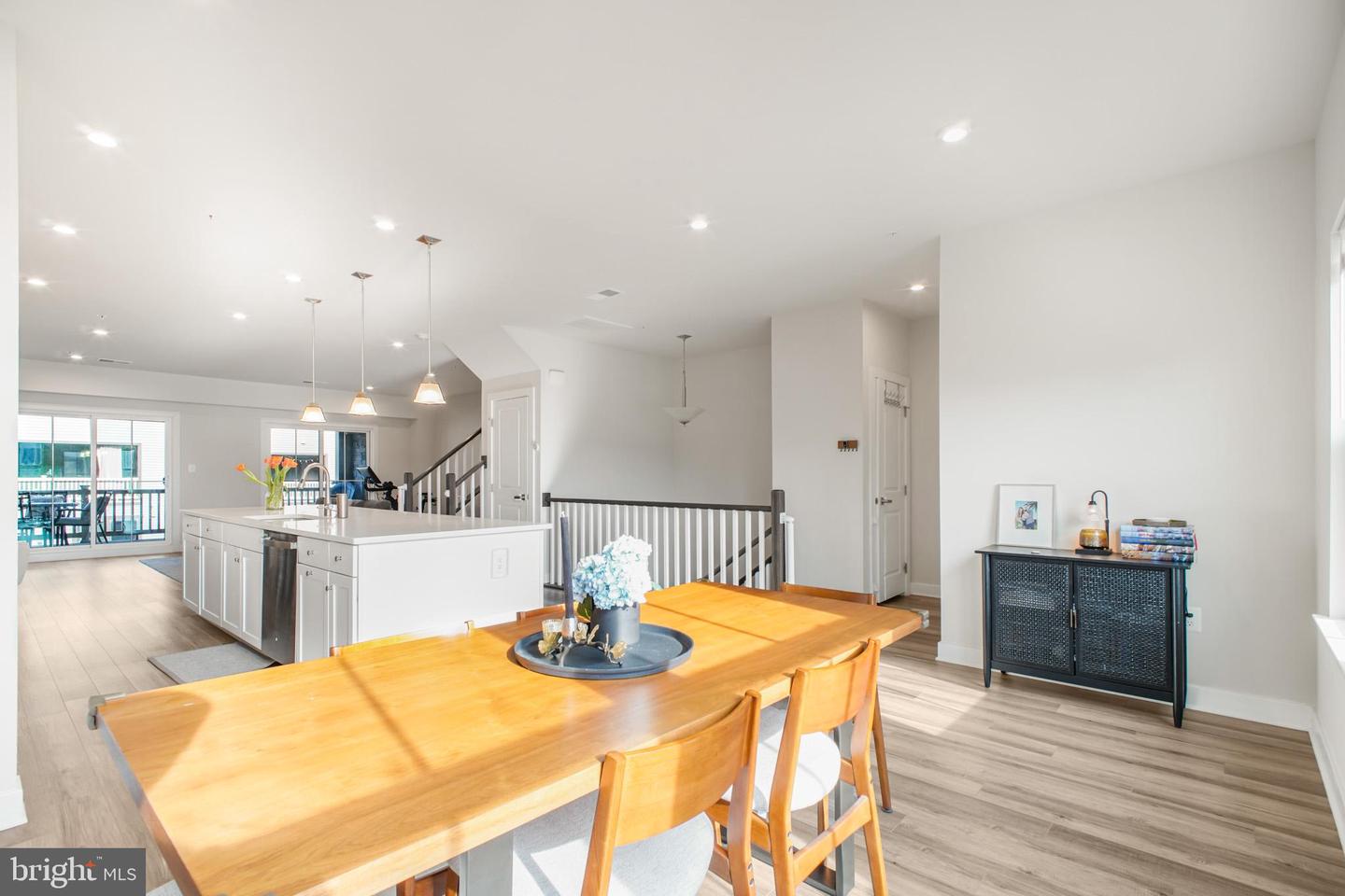 2747 VELOCITY RD #30F, HERNDON, Virginia 20171, 3 Bedrooms Bedrooms, ,2 BathroomsBathrooms,Residential,For sale,2747 VELOCITY RD #30F,VAFX2292548 MLS # VAFX2292548