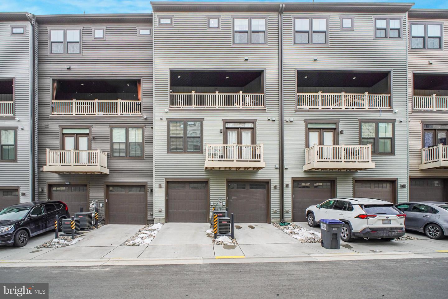 2747 VELOCITY RD #30F, HERNDON, Virginia 20171, 3 Bedrooms Bedrooms, ,2 BathroomsBathrooms,Residential,For sale,2747 VELOCITY RD #30F,VAFX2292548 MLS # VAFX2292548