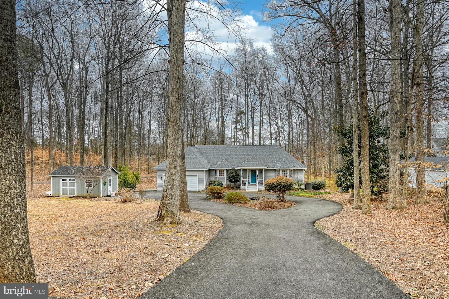 61 RANDOLPH, MINERAL, Virginia 23117, 4 Bedrooms Bedrooms, 13 Rooms Rooms,2 BathroomsBathrooms,Residential,For sale,61 RANDOLPH,VALA2009336 MLS # VALA2009336