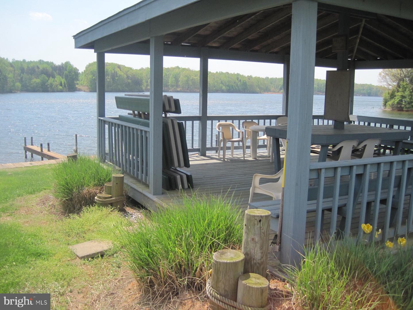 61 RANDOLPH, MINERAL, Virginia 23117, 4 Bedrooms Bedrooms, 13 Rooms Rooms,2 BathroomsBathrooms,Residential,For sale,61 RANDOLPH,VALA2009336 MLS # VALA2009336