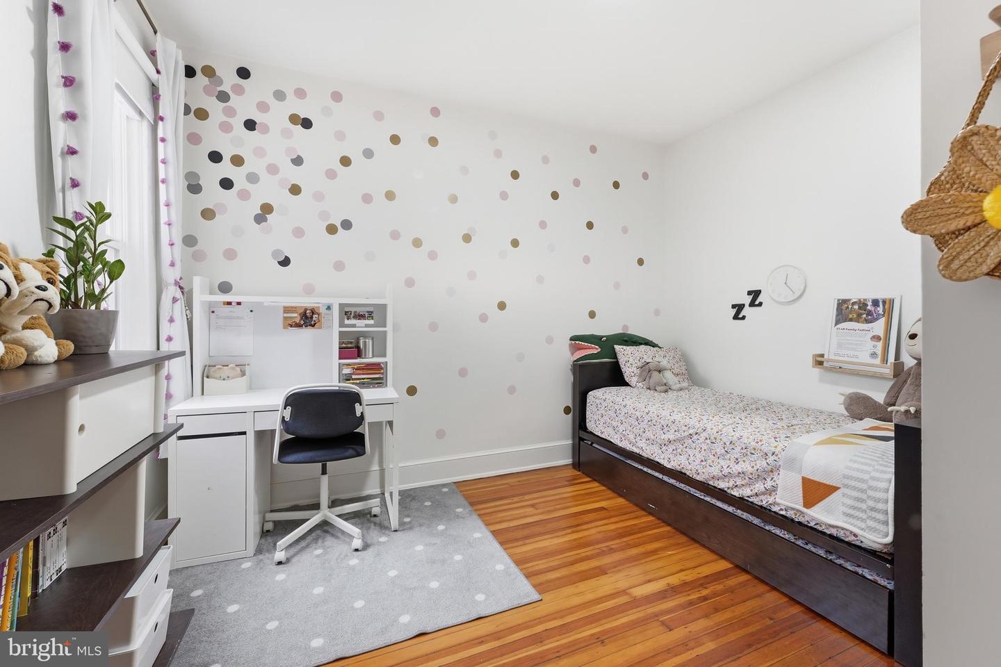 215 15TH ST NE, WASHINGTON, District Of Columbia 20002, 3 Bedrooms Bedrooms, ,1 BathroomBathrooms,Residential,For sale,215 15TH ST NE,DCDC2247558 MLS # DCDC2247558