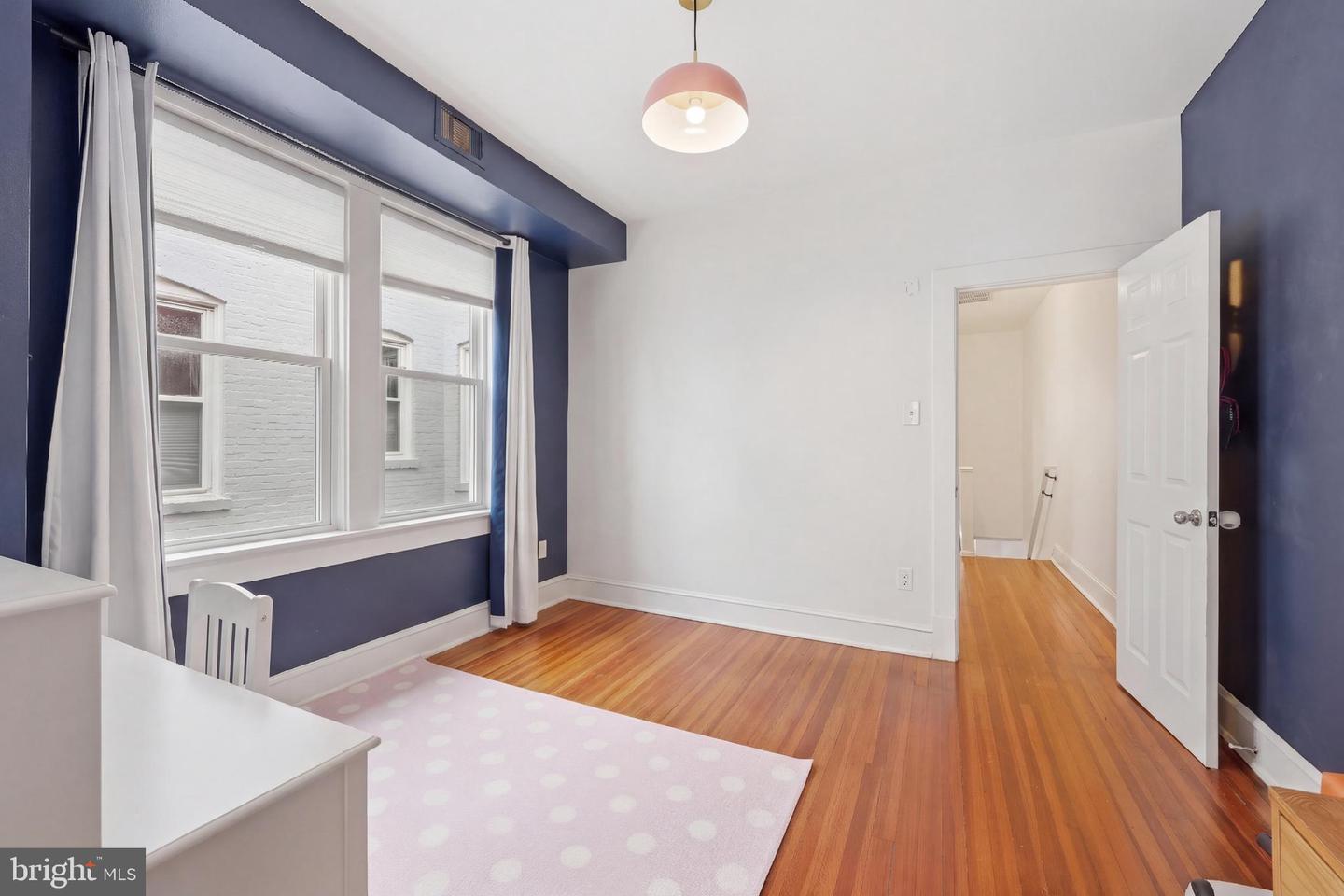 215 15TH ST NE, WASHINGTON, District Of Columbia 20002, 3 Bedrooms Bedrooms, ,1 BathroomBathrooms,Residential,For sale,215 15TH ST NE,DCDC2247558 MLS # DCDC2247558