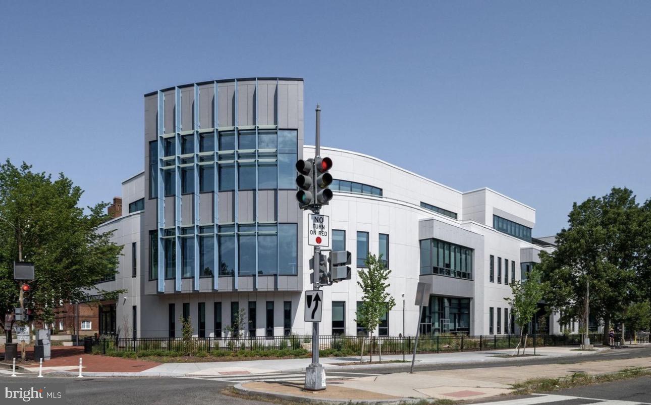 215 15TH ST NE, WASHINGTON, District Of Columbia 20002, 3 Bedrooms Bedrooms, ,1 BathroomBathrooms,Residential,For sale,215 15TH ST NE,DCDC2247558 MLS # DCDC2247558